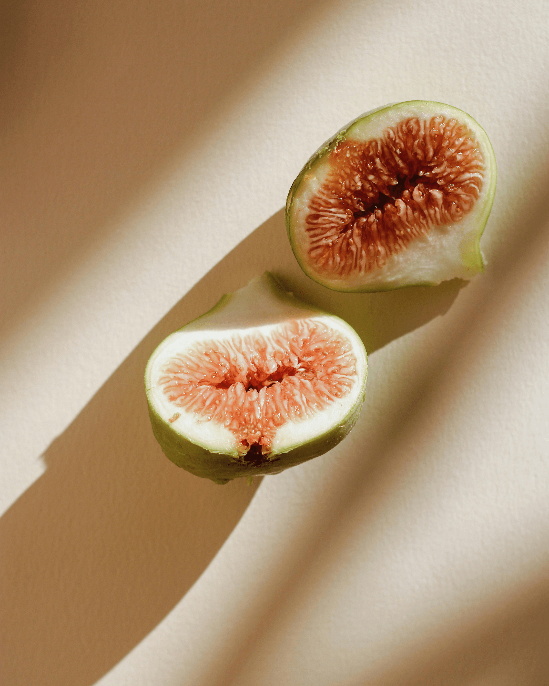White Fig & Cashmere - Hover